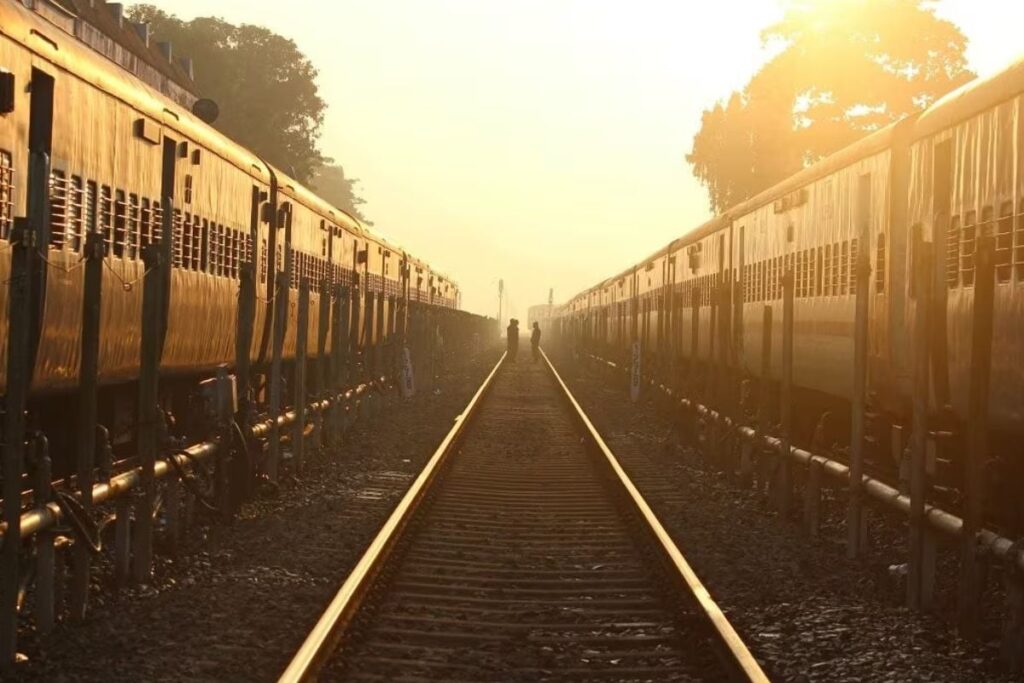 2-year-old Boy, Father Run Over by Train in Bihar