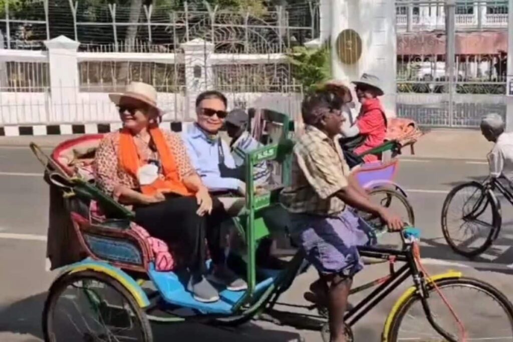 Why Foreign Tourists Love Puducherry's Famous Cycle Rickshaws