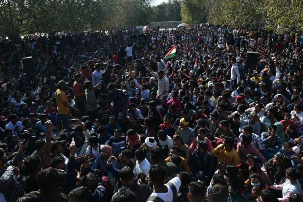 'UP Tagged Paper Leak Pradesh': Exam Aspirants Demand Strict Measures to Check, Curb Future Cases