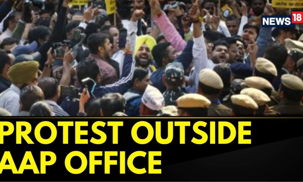 Arvind Kejriwal Arrest: Protestors Swarm Outside The AAP Office In Large Numbers | AAP News