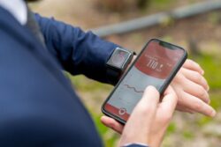 Planning to Buy A Smartwatch That Claims to Measure Your Blood Sugar Levels? Here’s Why You Must Think Again