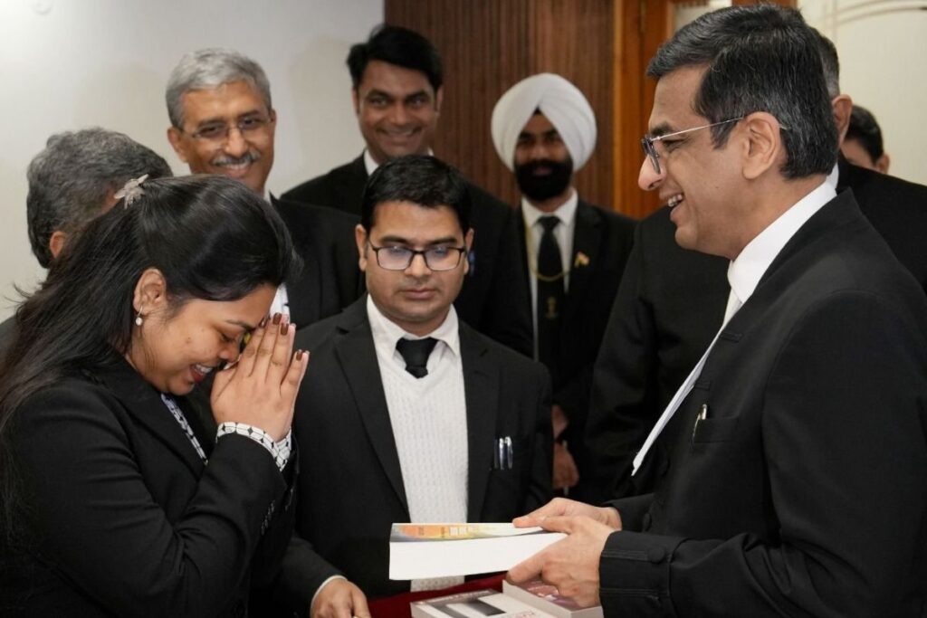 CJI DY Chandrachud Facilitates Court Cook's Daughter Who Bagged Scholarship in Top US Universities