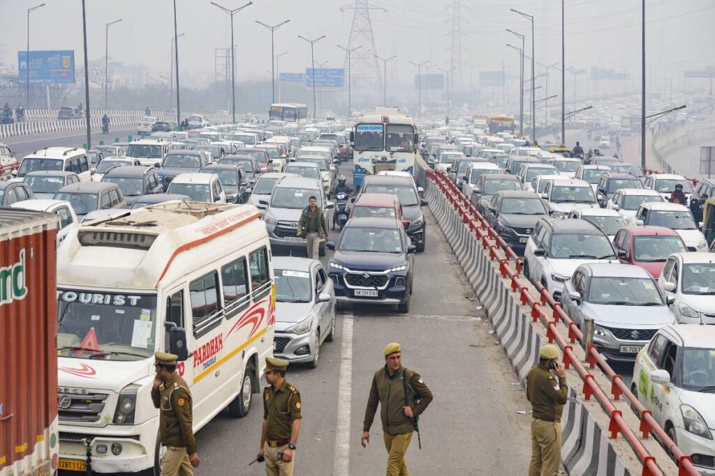 Traffic Curbs In Delhi For Farmers Mahapanchayat At Ramlila Maidan on March 14 | Check Police Advisory