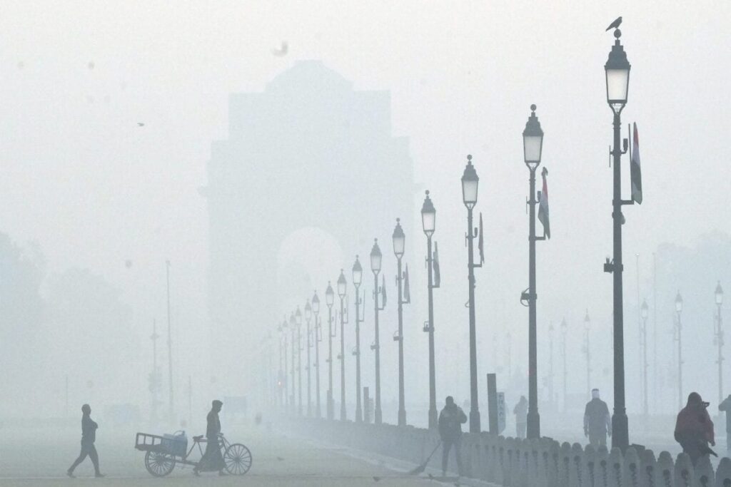 Delhi Records Minimum Temperature of 10.8 Deg C, Very Light Rain Likely During Day