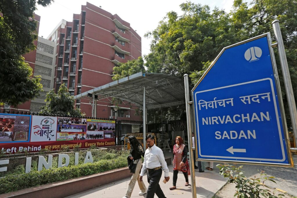 Election Commission Removes Home Secretaries of 6 States, Bengal DGP Ahead of Lok Sabha Polls