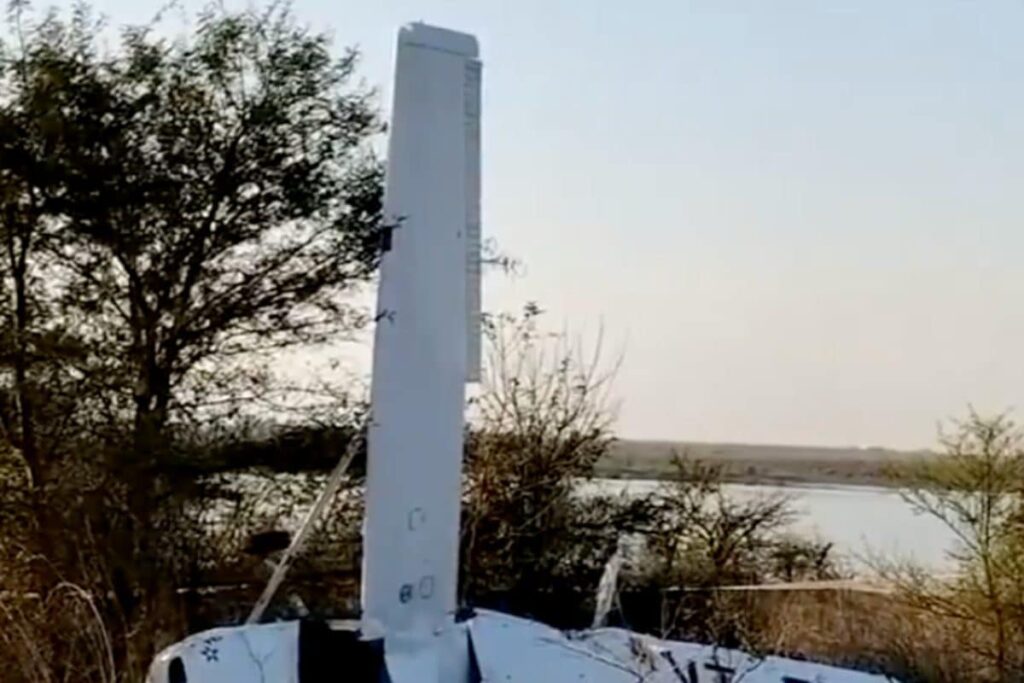 Pilot Injured As Trainer Aircraft Crashes During Emergency Landing in Madhya Pradesh's Guna