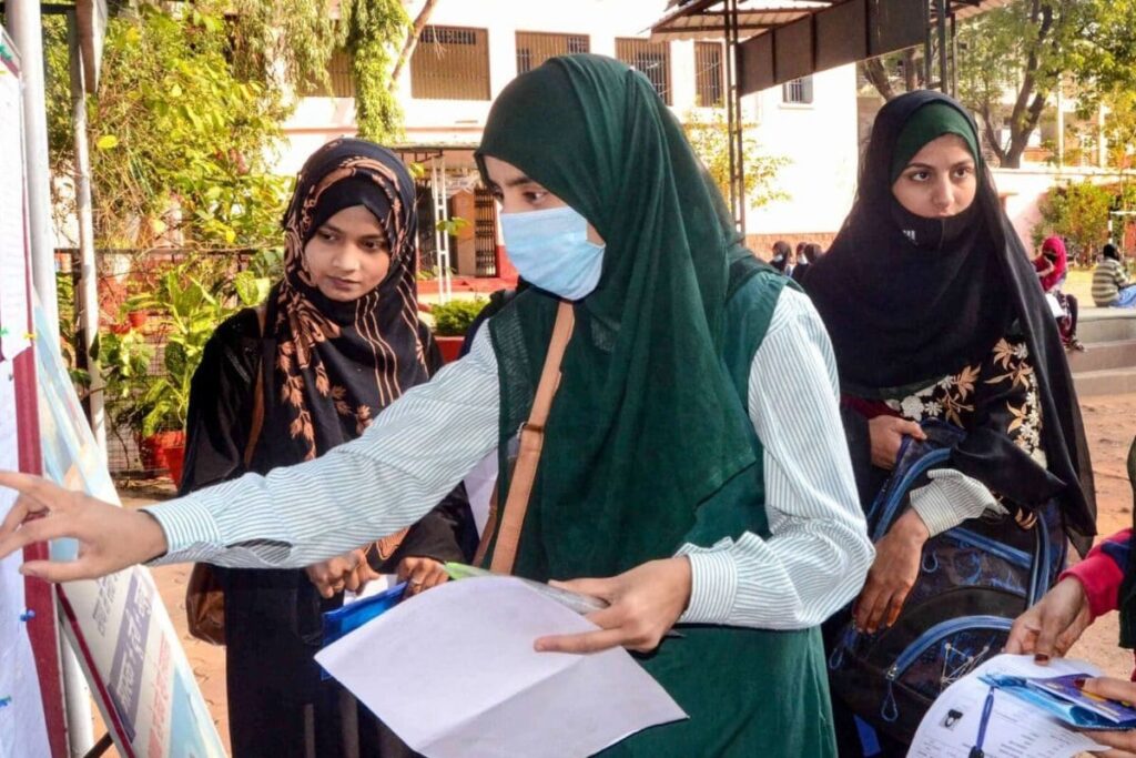 Girl Students of Class X Exam Asked to Remove Hijab in Gujarat School, Complain Parents