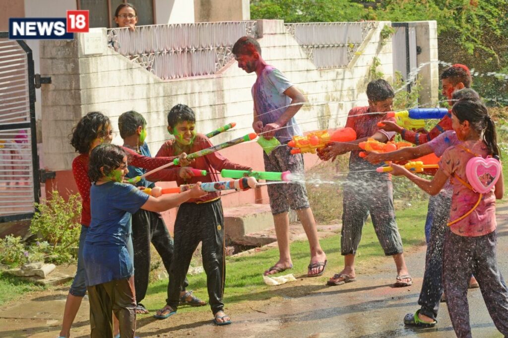 Holi 2024: Tips For Parents to Ensure Children's Safety on the Festival of Colours