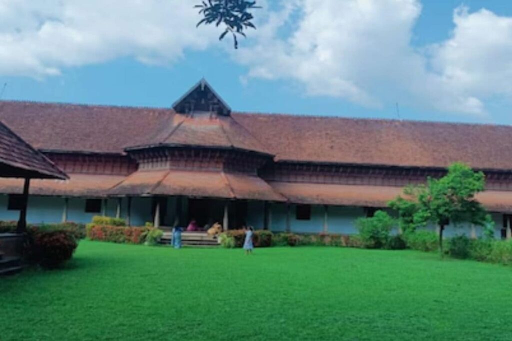 Planning A Trip To Kerala? Add Kuthiramalika Palace To Your Must-see List