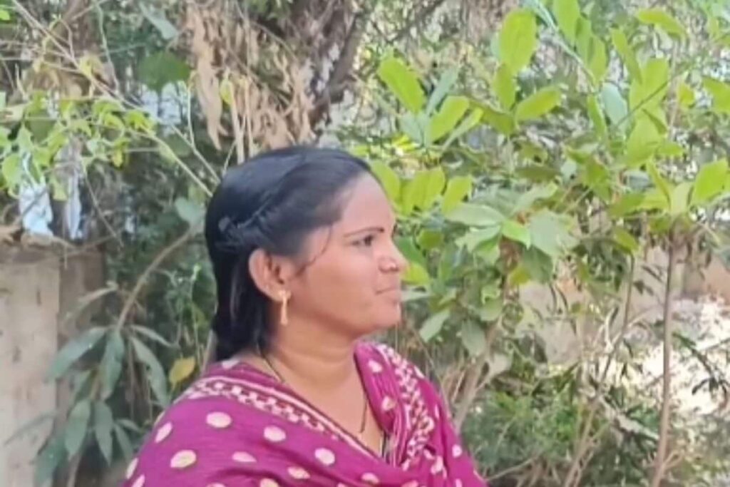 This 18-year-old Telangana Girl Idolises Shreya Ghoshal And Sings Telugu Folk Songs