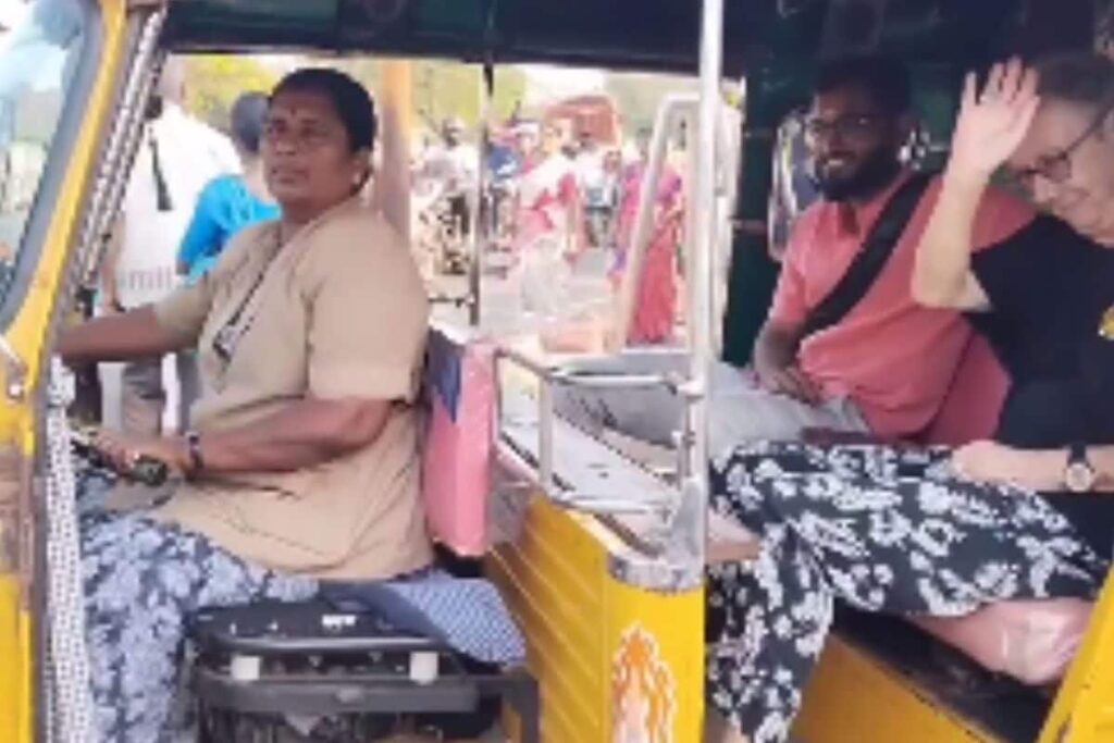 Meet This Tamil Nadu Woman, Who Drives Auto-rickshaw To Earn A Living