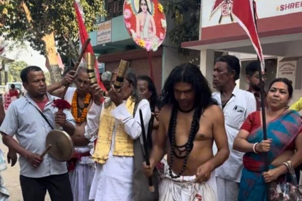 Early Holi for Matuas of Bengal's Thakurbari as Over 70-Yr-Old Citizenship Dream Comes True