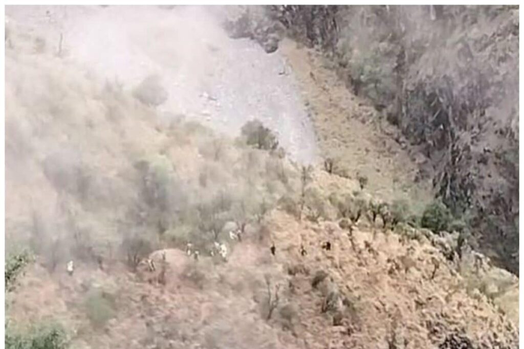 10 Dead as Cab Falls in 300-Metre Gorge On Jammu-Srinagar National Highway