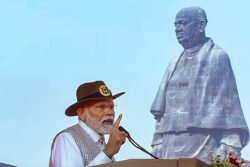 As Bill Gates Heads to Statue of Unity, PM Modi Shares ‘Iron and Soil’ Trivia With Him