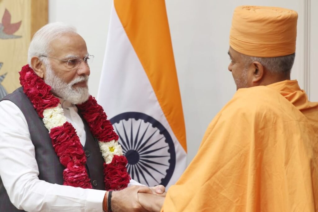 Swami Brahmaviharidas Meets PM Modi, Thanks Him for Monitoring BAPS Temple Project in Dubai