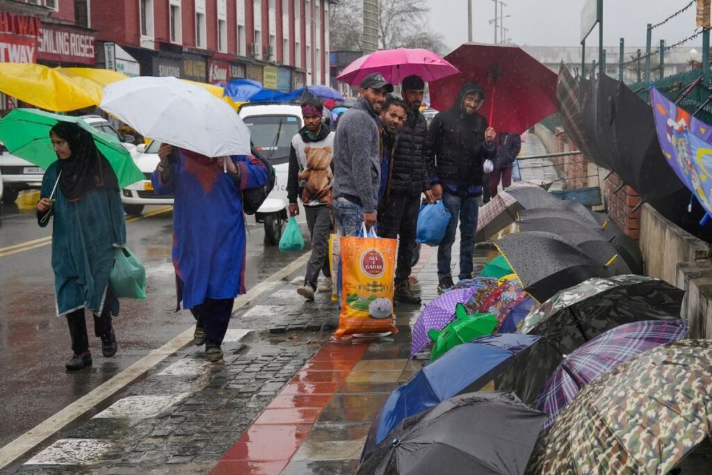 168 Roads Closed as Snow, Rains Lash Parts of Himachal Pradesh