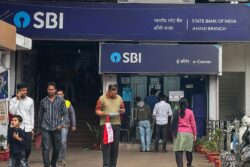 Closing of Financial Year, Lok Sabha Polls: Timing of SC's Electoral Bonds Diktat Makes SBI Sweat