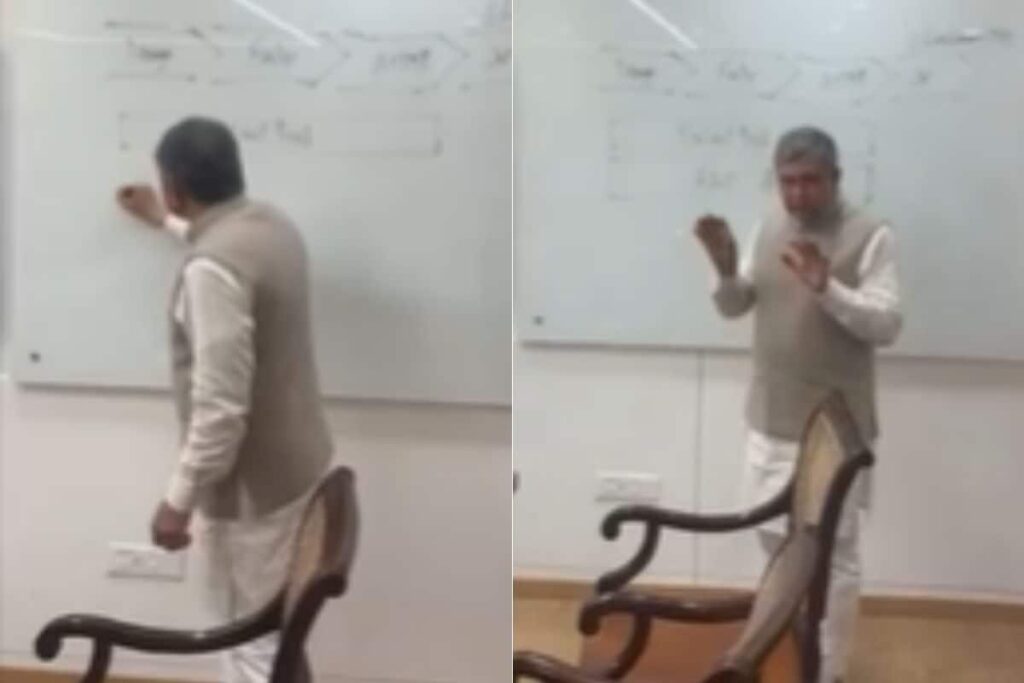 'Yeh Technology Aa Gayi...': 'Teacher' Ashwini Vaishnaw Picks Marker, Explains PM Modi's Make-in-India Vision on Whiteboard | WATCH