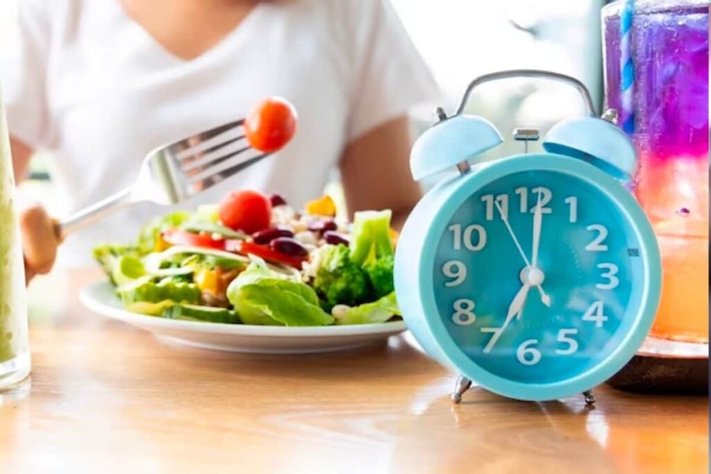 US Study Gives Food for Thought on Intermittent Fasting, Links It to Risk of Heart Disease, Experts Call for Mindful Eating