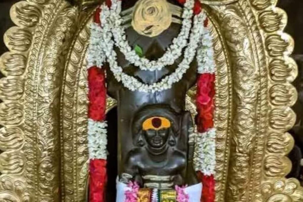 All About The Famous Shivalingam In Andhra Pradesh's Parasurameswara Temple