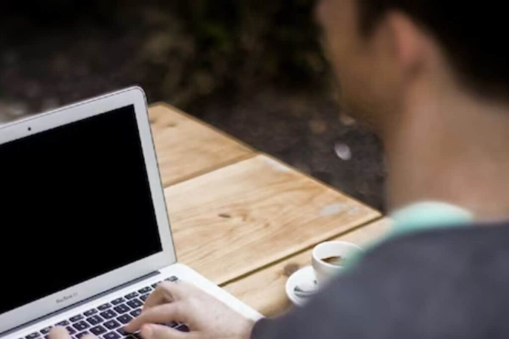 Centre Blocks 18 OTT Platforms for 'Obscene, Vulgar, Pornographic Content'