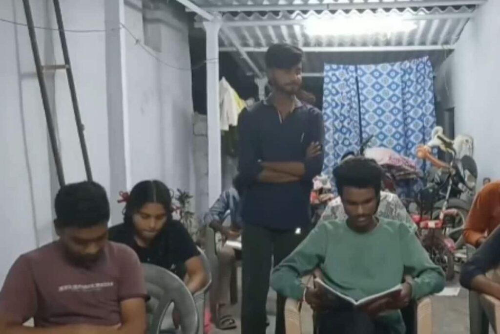 In Peddapalli District, Engineering Student Provides Free Coaching For POLYCET Aspirants