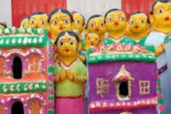 At Tamil Nadu's Mariamman Temple, Devotees Offer Clay Dolls To God During Panguni Pongal