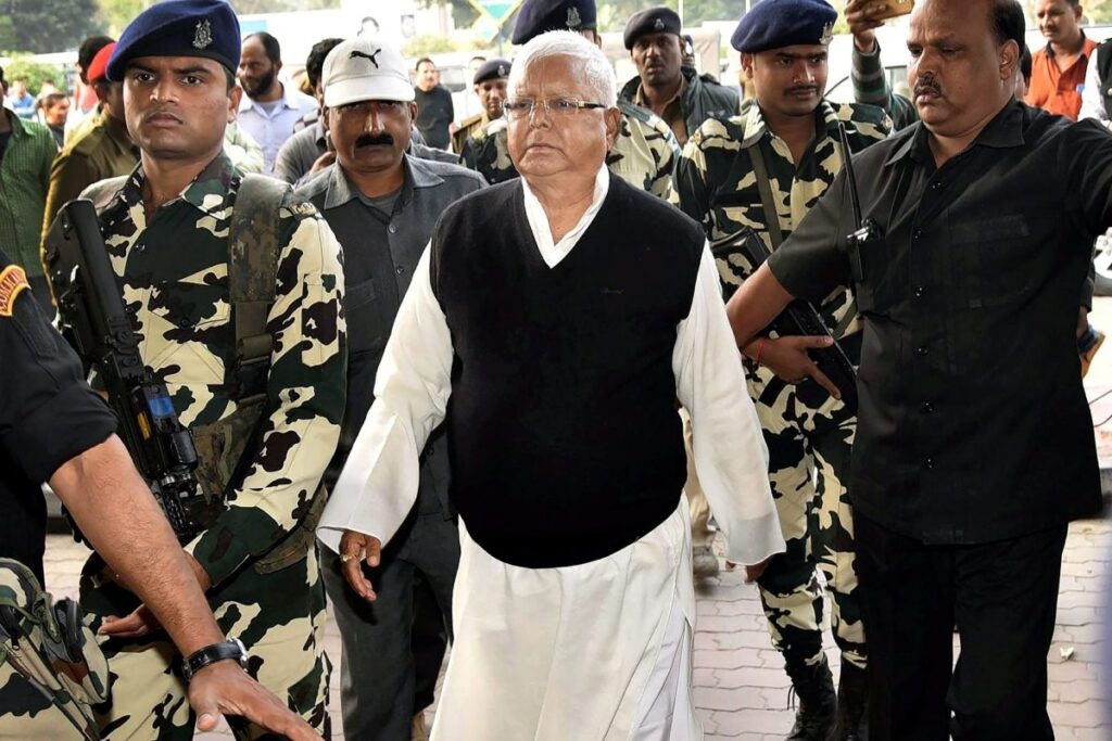 Trouble Mounts For Lalu Yadav As Gwalior Court Issues Arrest Warrant Against Him in 26-year-old Arms Case