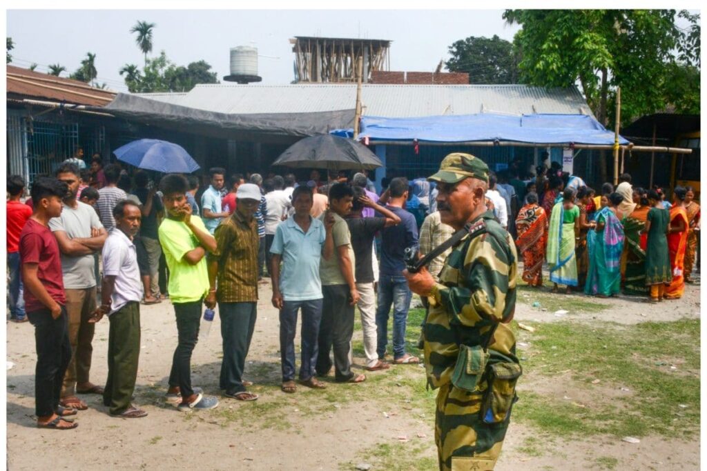 Lok Sabha Polls 2024 Facing 'Turnout Downturn'? Fewer Voters Showed Up in Phase 1 This Time than in 2019