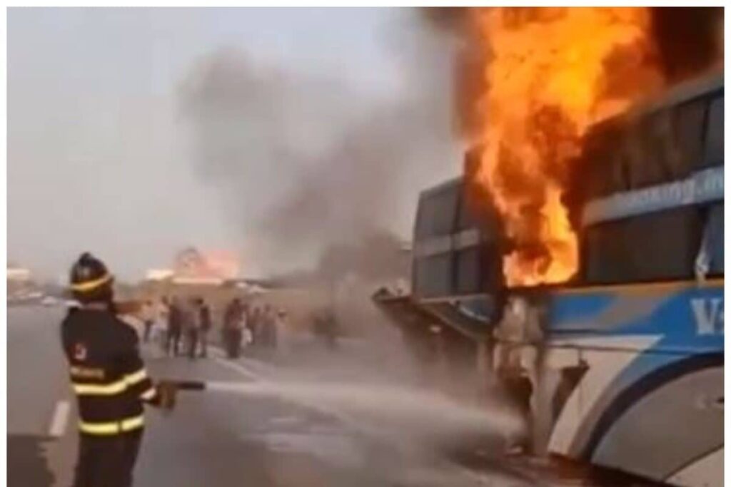 Bus Carrying 36 Passengers Onboard Catches Fire On Mumbai-Pune Expressway, All Escape Unhurt