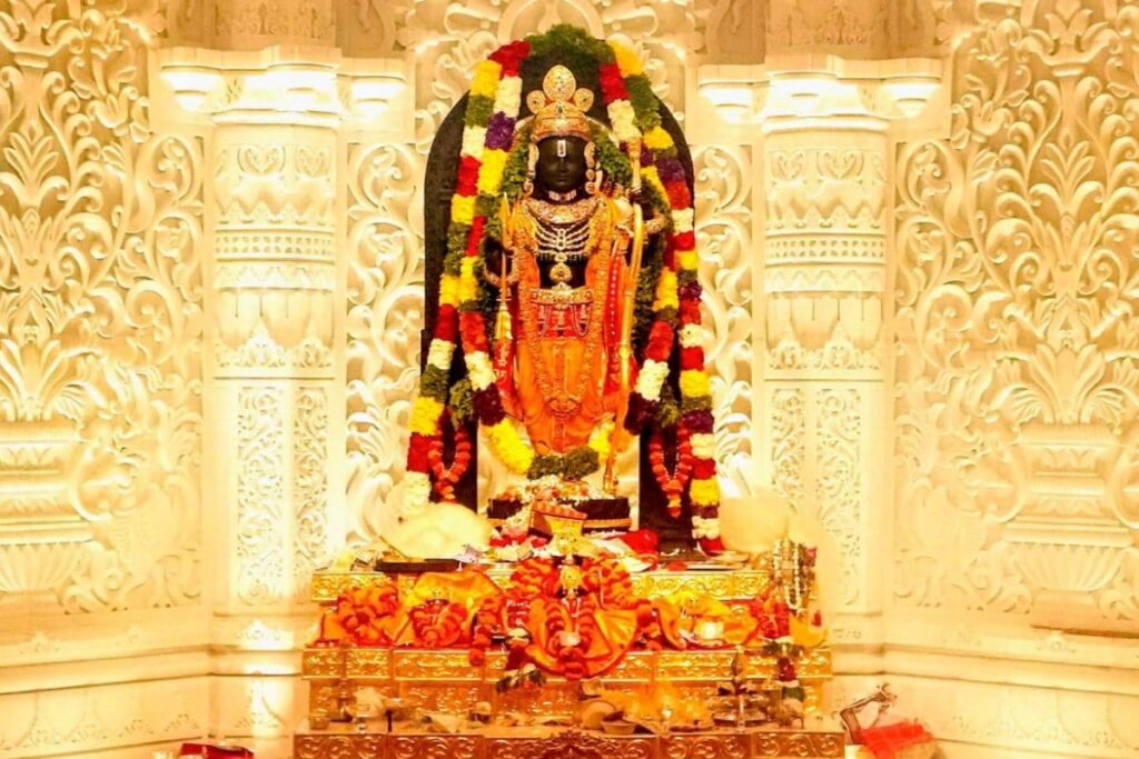 Ramcharitmanas Made in Gold Gifted to Ram Lalla in Ayodhya Ahead of Ram Navami