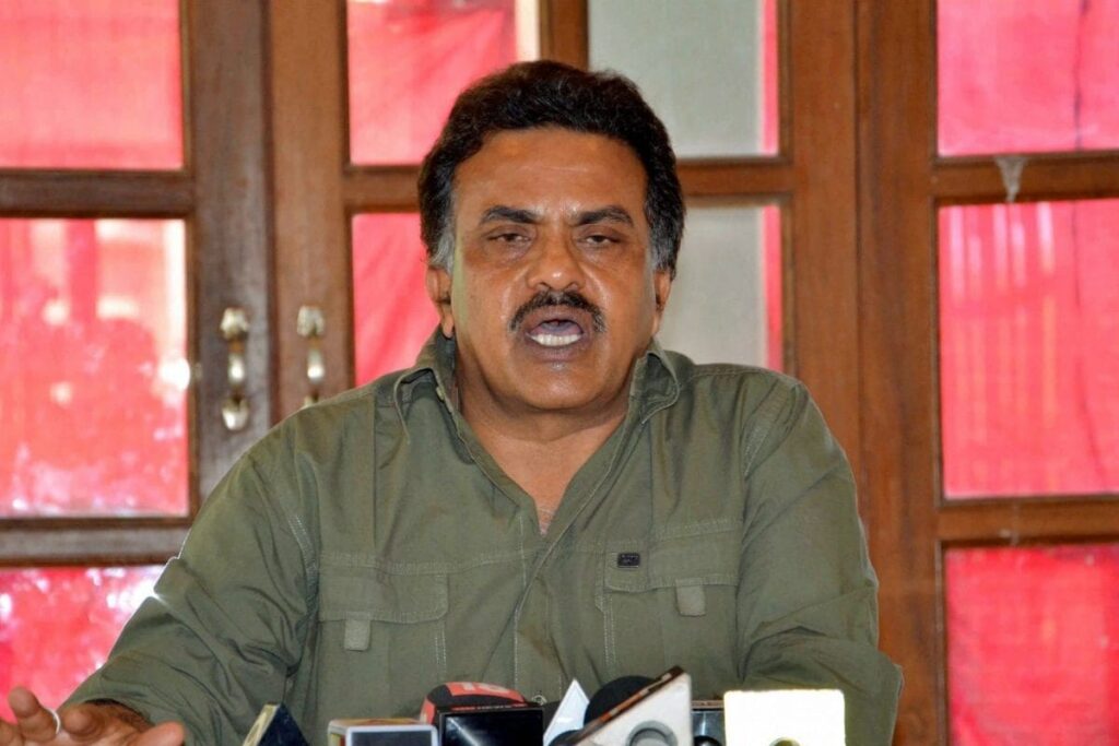 News18 Afternoon Digest: Sanjay Nirupam Hits Out At Congress; Lok Sabha Elections 2024 LIVE & Top Stories