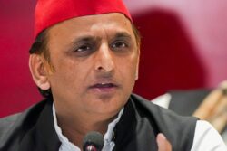 Akhilesh Yadav Slams Cops in Priests Attire At Kashi Vishwanath, Says 'Those Ordered This Should Be Suspended'