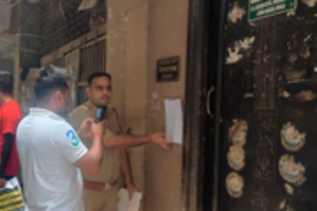 ‘Missing’ Posters Put Up at AAP MLA Amanatullah Khan’s House Days After Petrol Pump Assault