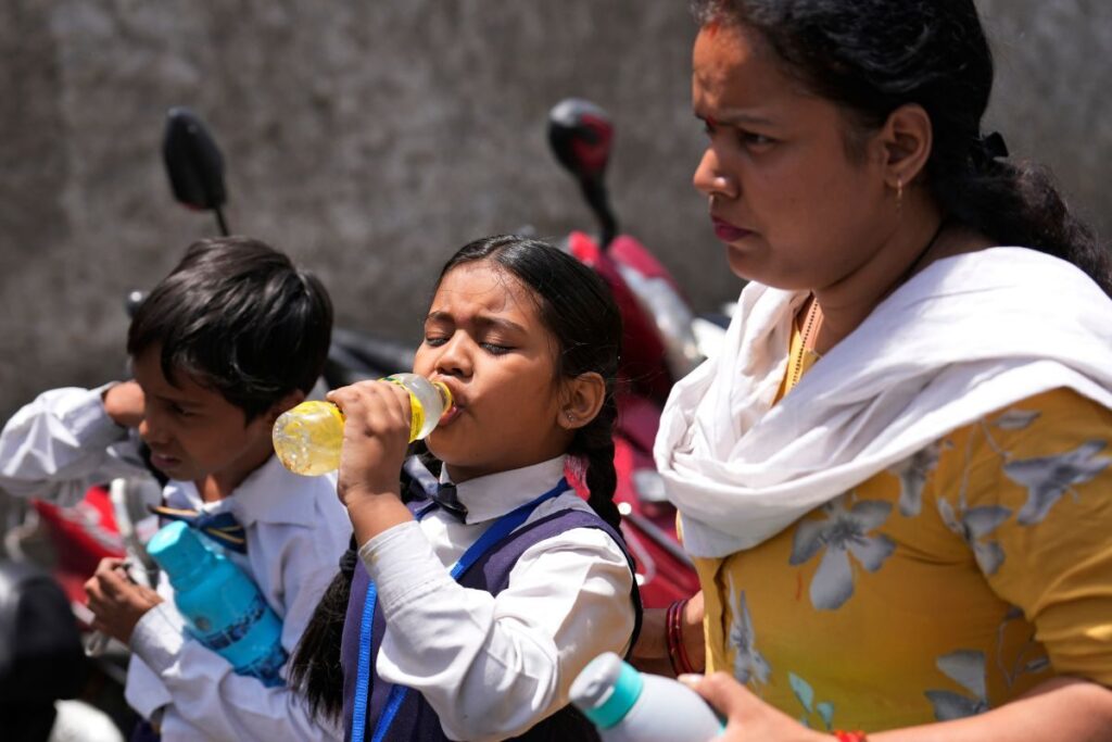 Intense Heatwave to Scorch Northwest India Till May 22, Warns IMD as Mercury Shoots Up to 46℃