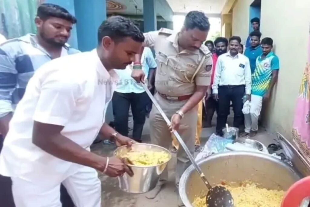 Puducherry Inspector Treats School Students Of His Native Village With Biryani