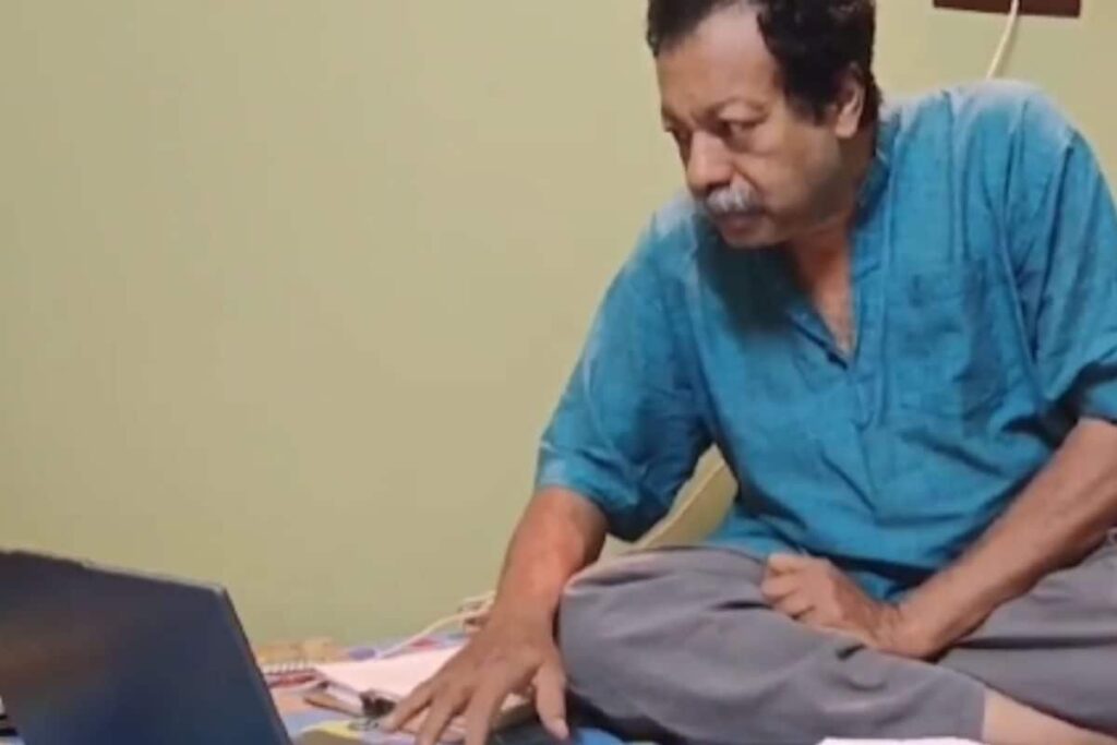 60-year-old Bengal Man Pursues Engineering From Private College After Retirement