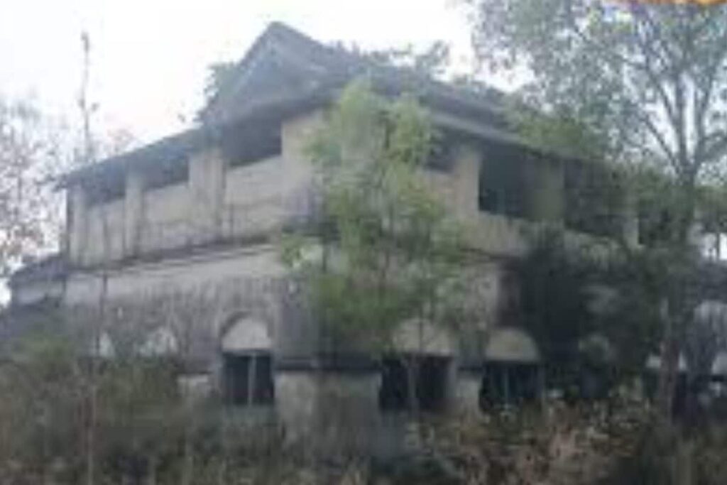 In This Telangana Village, 120-year-old British Era Buildings Still Stand Tall