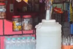 In Karnataka's Mudigere, This Canteen Attracts Customers For Its Quirky Name