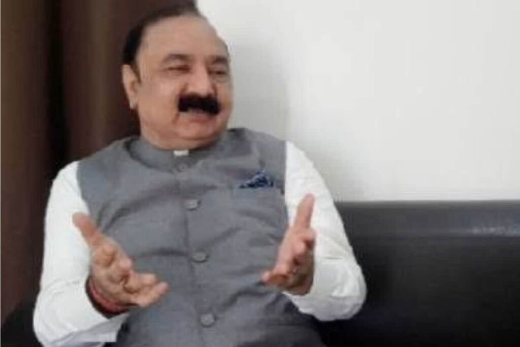 News18 Afternoon Digest: 'Not Gandhi Family's Servant': Congress' Amethi Candidate KL Sharma Reacts To BJP's 'Peon' Dig & Other Top Stories