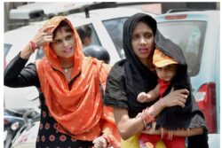 Delhi To Wintess Heatwave During The Day, Max Temp Can Hit Upto 44°C