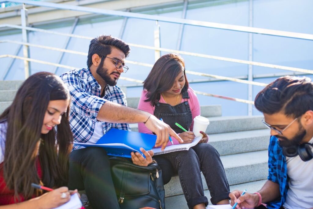 US Court Gives Another Chance To Indian Students Caught In OPT Fraud To Live And Work'