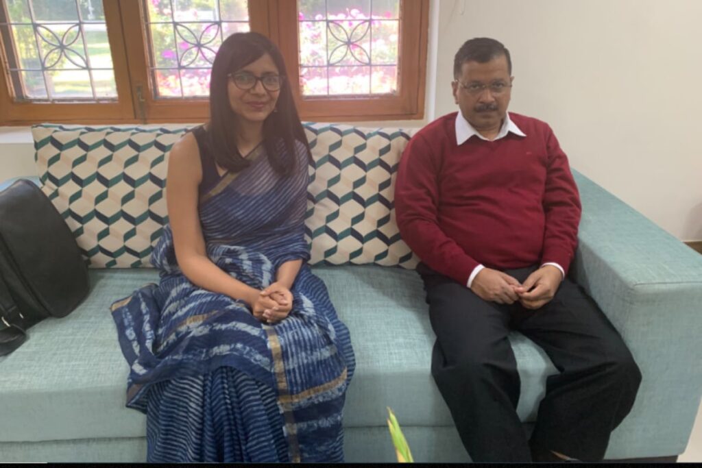 Swati Maliwal Case: AAP Leaders in Huddle at Kejriwal's Home Before Delhi Cops 'Interrogate' CM's 'Old, Sick' Parents