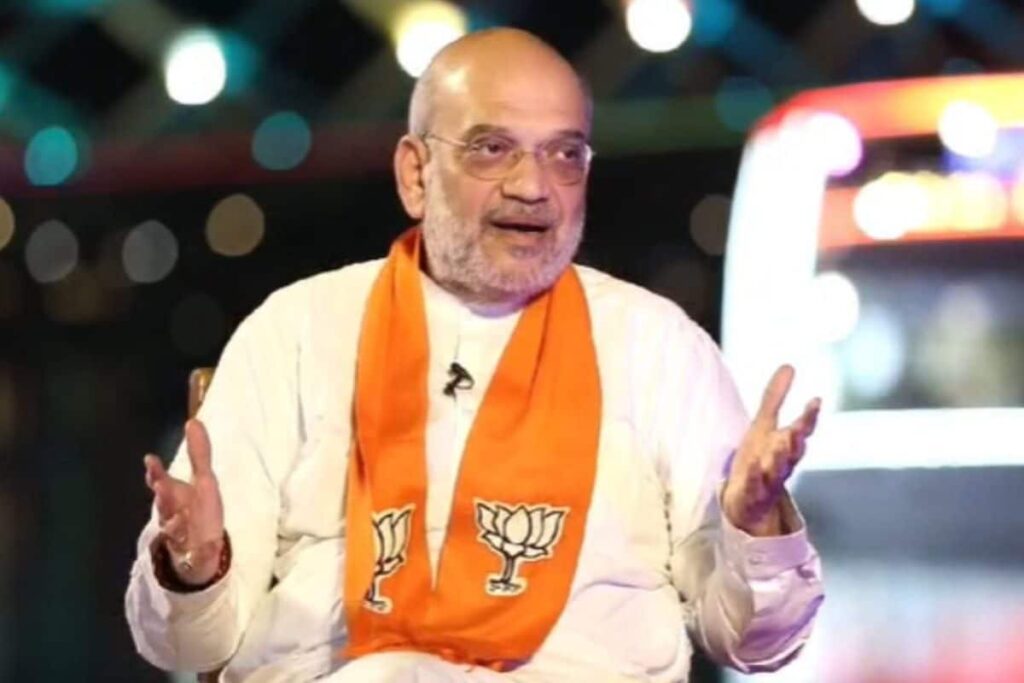 Amit Shah Accuses Arvind Kejriwal of Being 'Shameless', Says Never Seen Any Leader Who Has Taken More 'U-Turns' Than Him