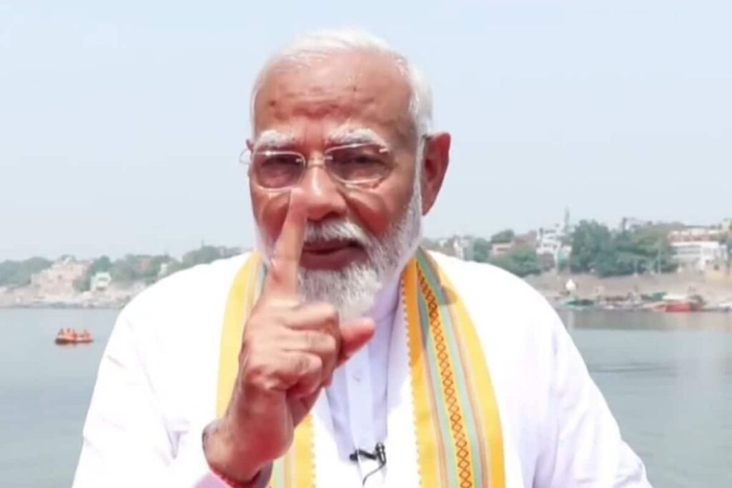 News18 Evening Digest: PM Modi On His Image After 2022, Mumbai Billboard Owner's Criminal History And Other Top Stories