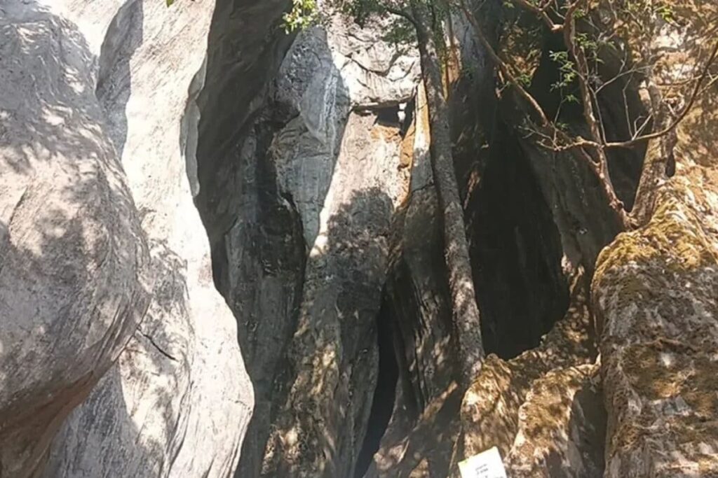 After Guna Cave, This Spot In Uttara Kannada Now A Rage Among Tourists