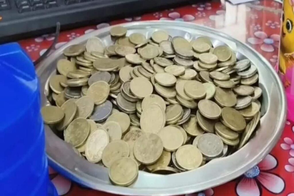 Class 5 Girl From Puducherry Saves Rs 3,000 After Collecting Rs 5 Coins For 5 Years