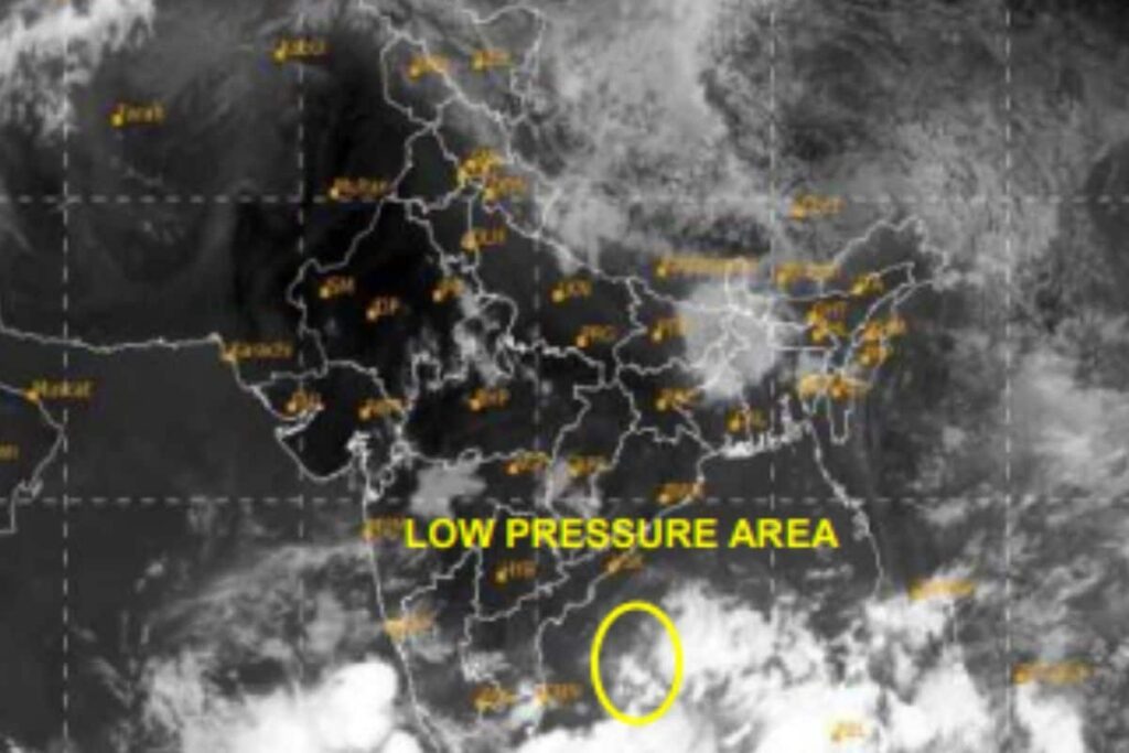 'Severe' Storm Brewing in Bay of Bengal, IMD Issues Cyclone Watch for West Bengal Coast