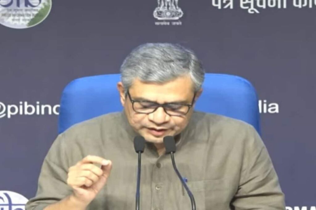 Cabinet Approves Development Of Rs 76,200-crore Greenfield Major Port At Vadhavan