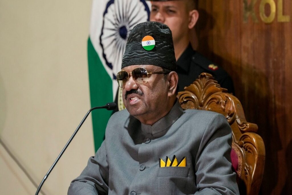 I Am Not Secure with Current Kolkata Police Contingent in Raj Bhavan: Bengal Guv Bose